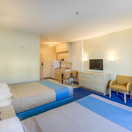 Motel 6-Estevan, Sk Екстер'єр фото