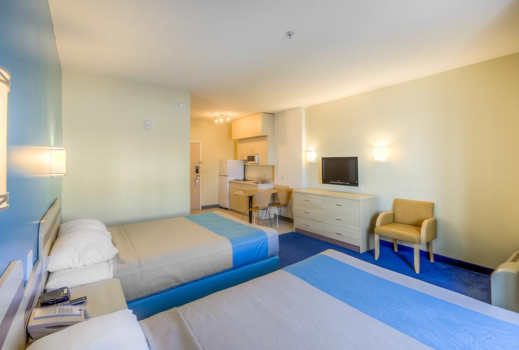 Motel 6-Estevan, Sk Екстер'єр фото