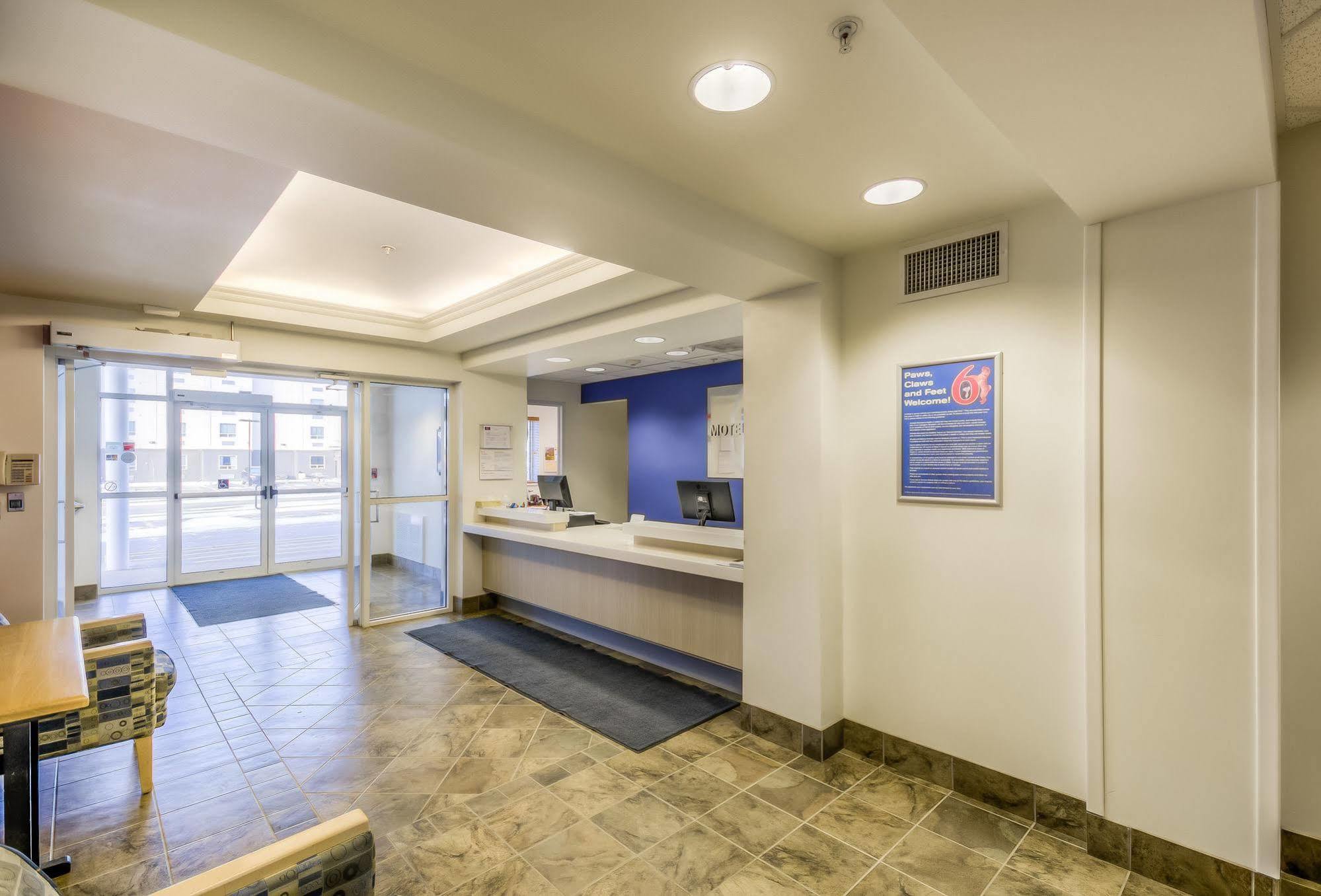 Motel 6-Estevan, Sk Екстер'єр фото